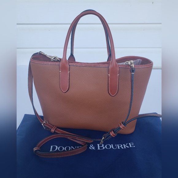 Y2K EUC Dooney & Bourke Leather All Weather Handbag Crossbody!!!! - Picture 12 of 16